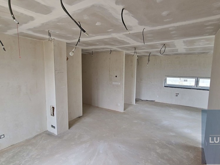 Prodej rodinného domu 206 m², pozemek 578 m² - foto 4