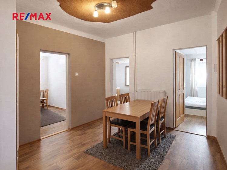 Prodej rodinného domu 180 m², pozemek 1 030 m² - foto 6