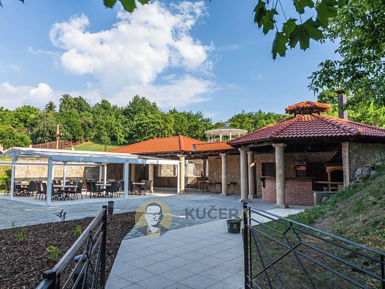 Prodej ubytovacího zařízení 2 114 m² - foto 3