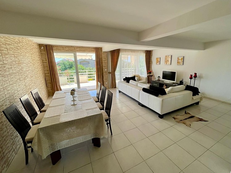 Prodej bytu 3+kk 61 m² - foto 3