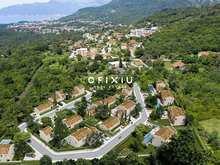 Prodej vily 74 m², pozemek 380 m² - foto 1