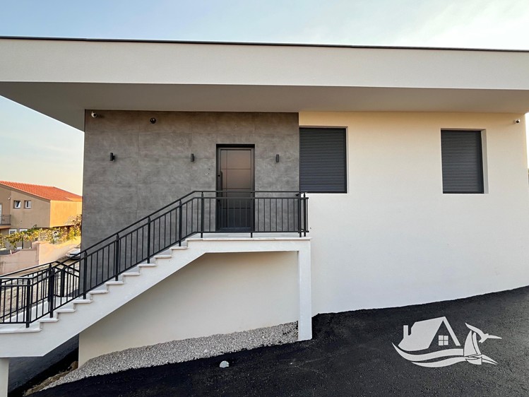 Prodej  vily 115 m², pozemek 250 m² - foto 4