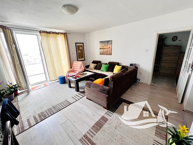 Prodej  rodinného domu 330 m², pozemek 577 m² - foto 6
