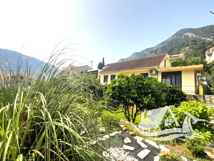 Prodej  rodinného domu 70 m², pozemek 557 m² - foto 3