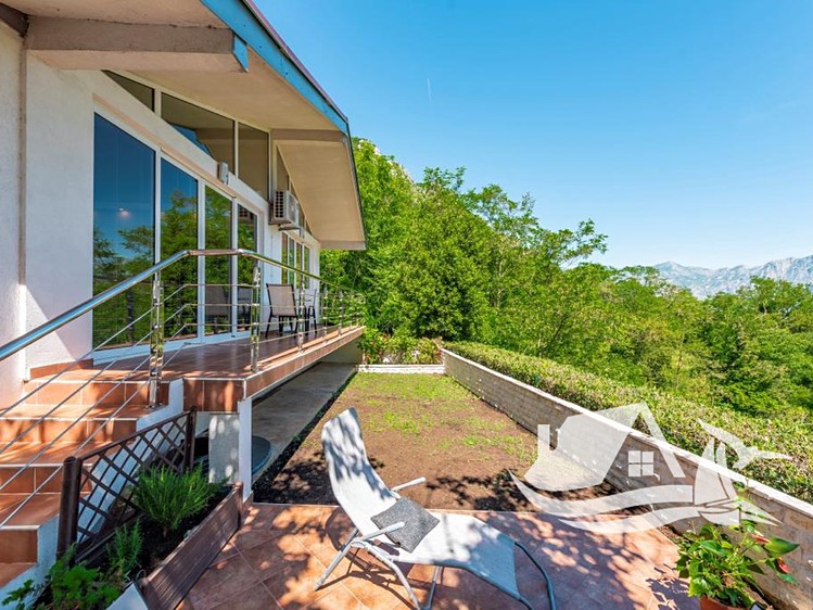 Prodej rodinného domu 125 m², pozemek 175 m² - foto 1