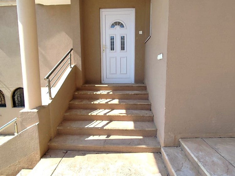 Prodej  rodinného domu 290 m², pozemek 250 m² - foto 5