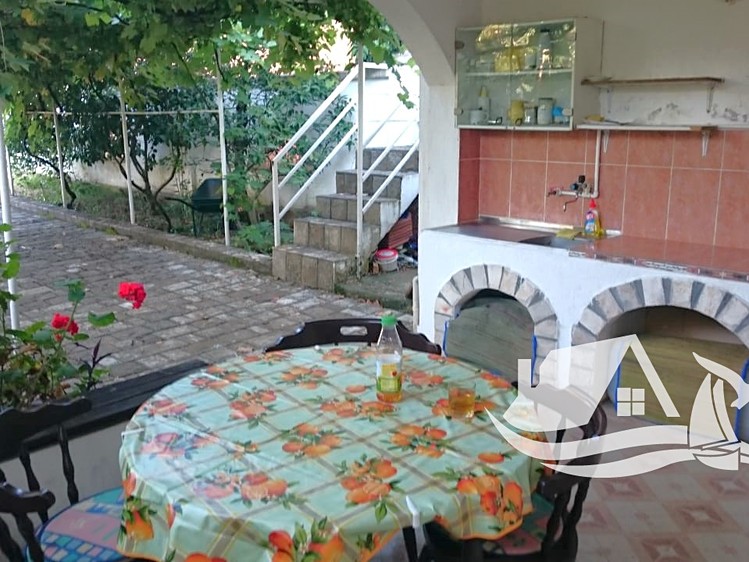 Prodej rodinného domu 160 m², pozemek 250 m² - foto 5