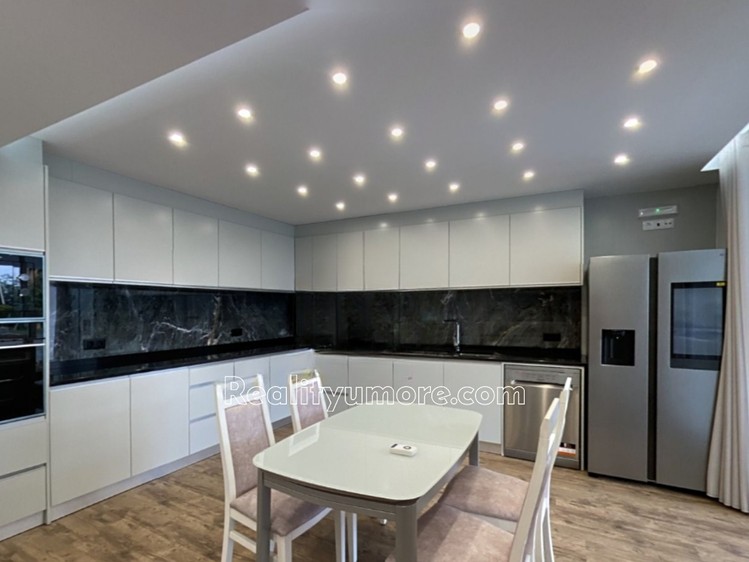 Prodej  vily 160 m², pozemek 370 m² - foto 3