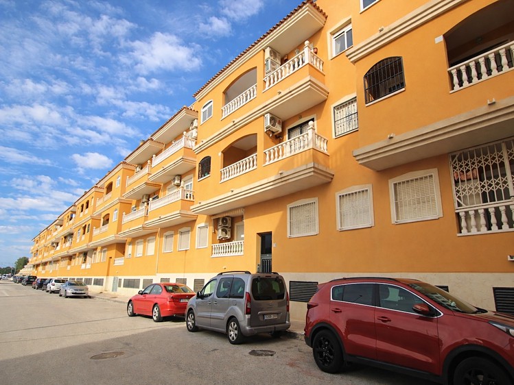 Prodej bytu 4+1 107 m² (Jednopodlažní) - foto 1