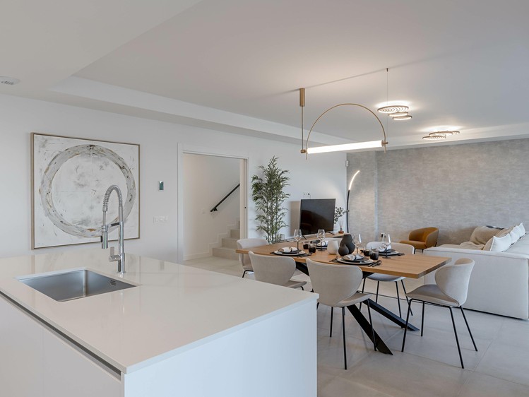 Prodej rodinného domu 169 m², pozemek 170 m² - foto 5