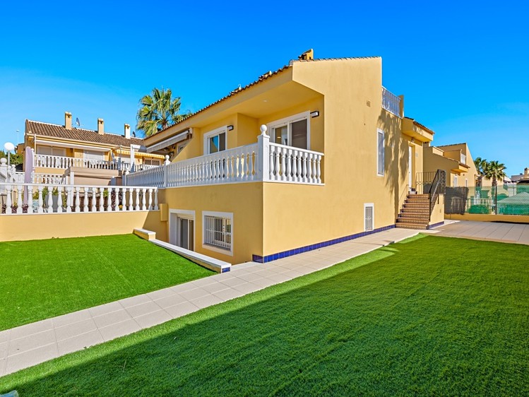 Prodej vily 133 m², pozemek 100 m² - foto 4