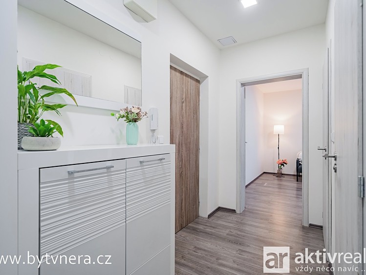 Prodej bytu 2+1 52 m² - foto 3