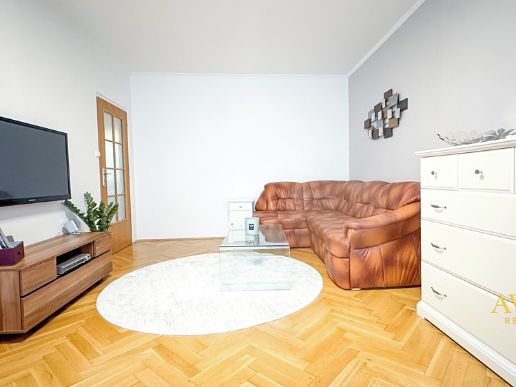 Prodej bytu 2+1 68 m² - foto 2