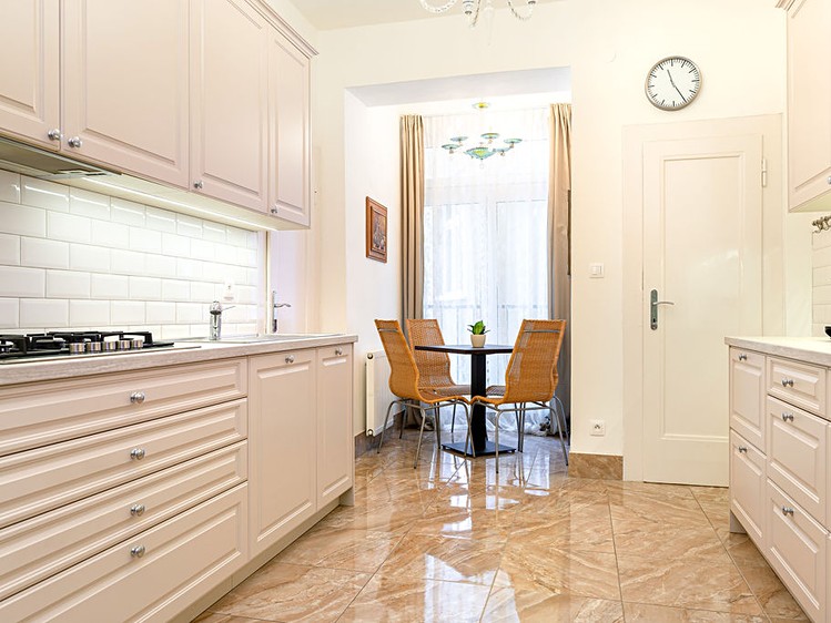 Prodej bytu 3+1 112 m² (Jednopodlažní) - foto 2
