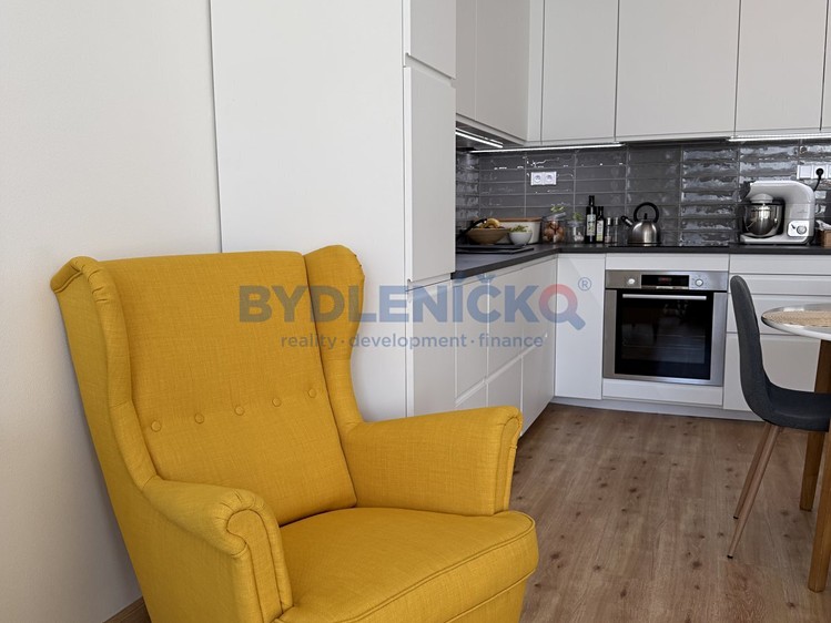 Prodej bytu 2+kk 71 m² - foto 4