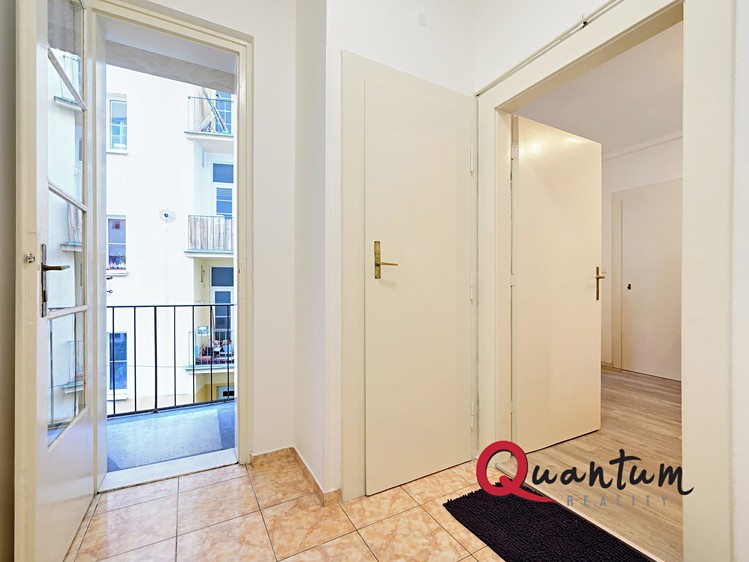 Prodej bytu 1+1 53 m² - foto 5