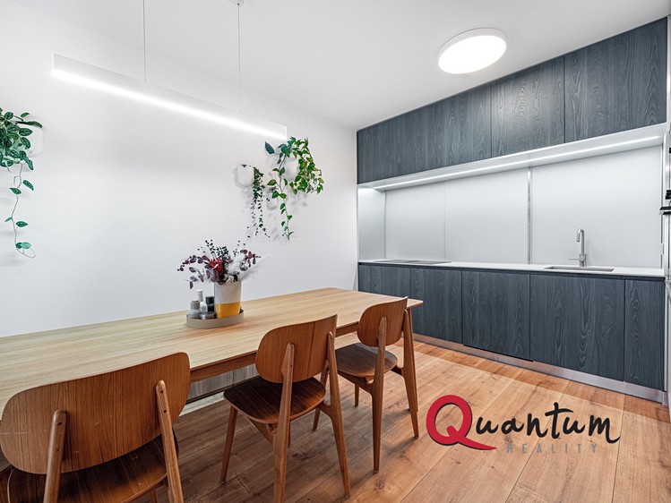 Prodej bytu 3+kk 86 m² - foto 1