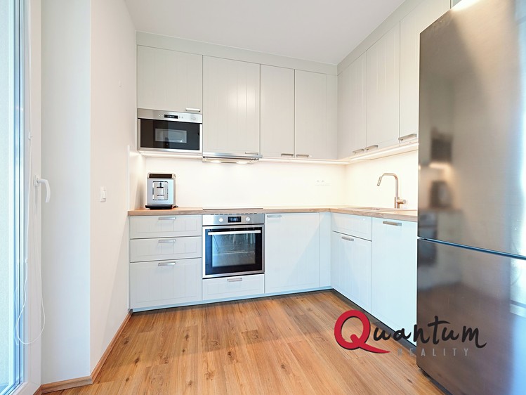 Prodej bytu 3+kk 74 m² - foto 2