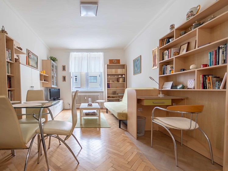 Prodej bytu 1+kk 32 m² (Jednopodlažní) - foto 1