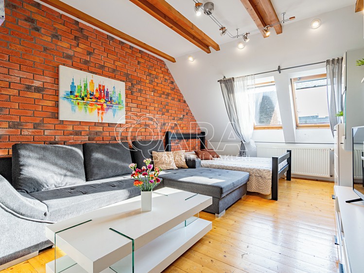 Prodej bytu 2+1 55 m² (Mezonet) - foto 1