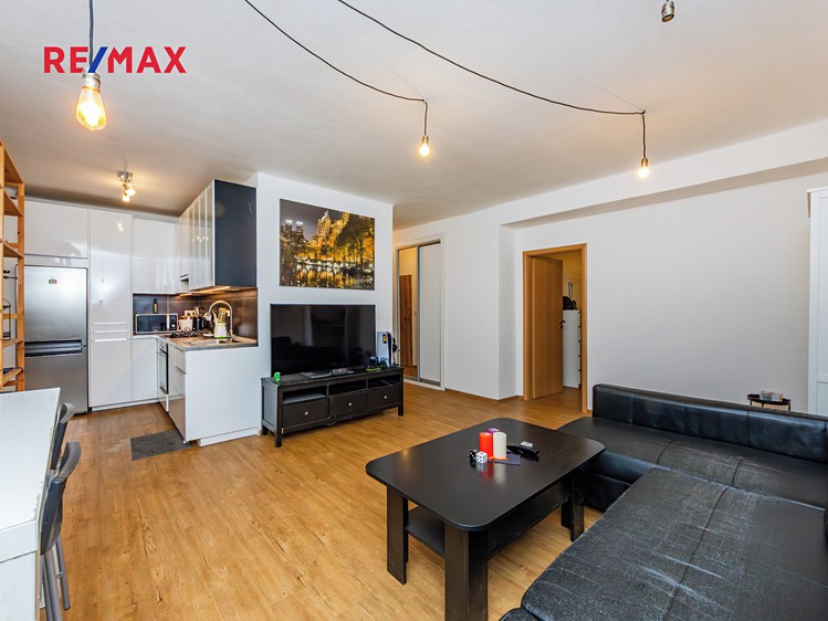 Prodej bytu 2+kk 52 m² (Jednopodlažní) - foto 1