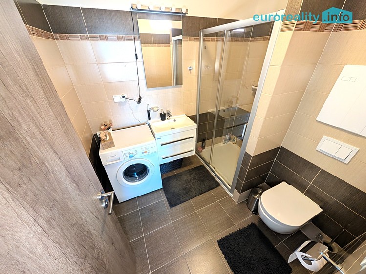 Prodej bytu 2+kk 63 m² - foto 8