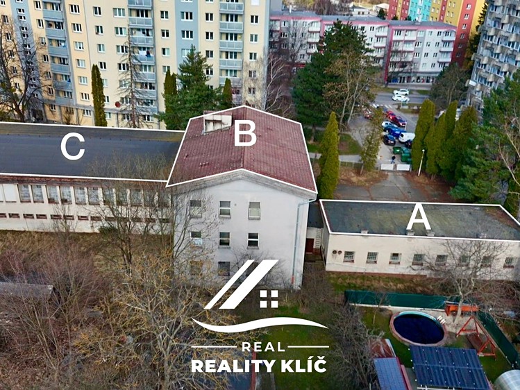 Prodej bytu 6 pokojů a více 1 407 m² - foto 3