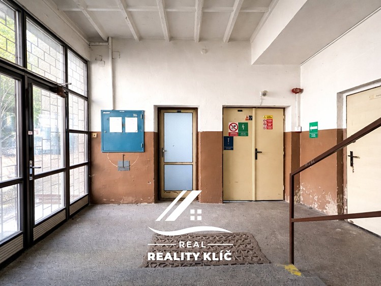Prodej bytu 6 pokojů a více 1 407 m² - foto 7