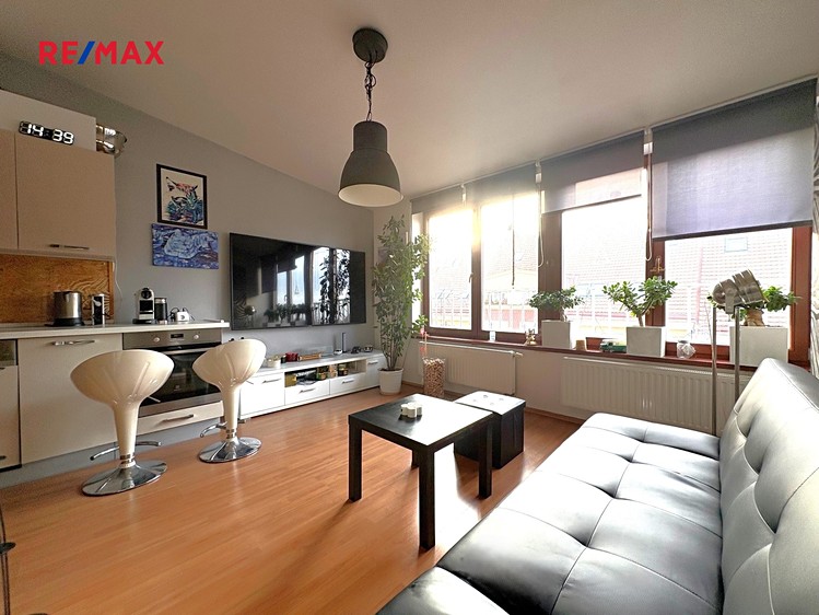 Prodej bytu 2+kk 44 m² (Mezonet) - foto 2