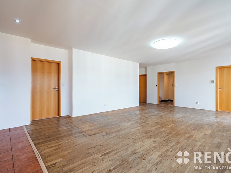 Prodej bytu 4+kk 102 m² - foto 3