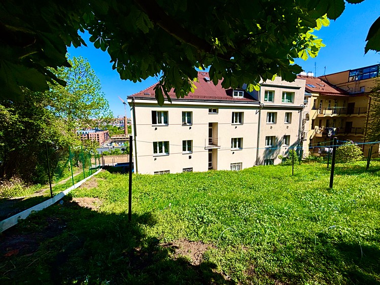 Prodej bytu 2+kk 42 m² (Jednopodlažní) - foto 1