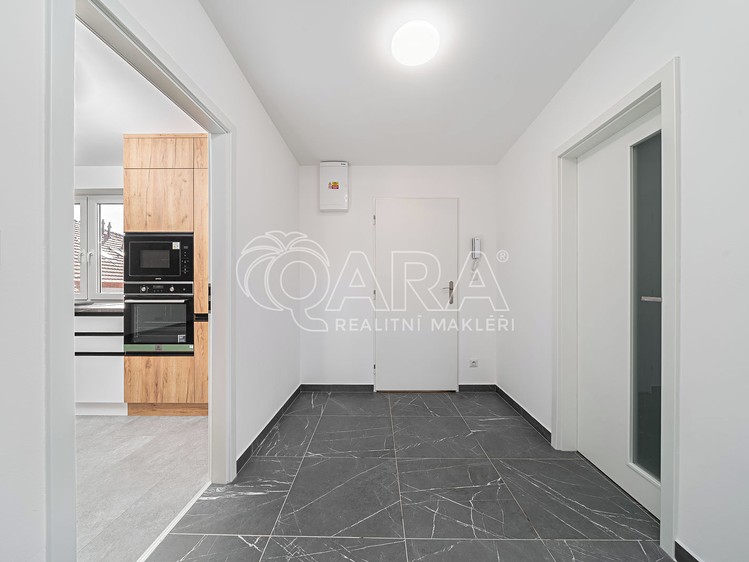 Prodej bytu 2+kk 64 m² (Podkrovní) - foto 5