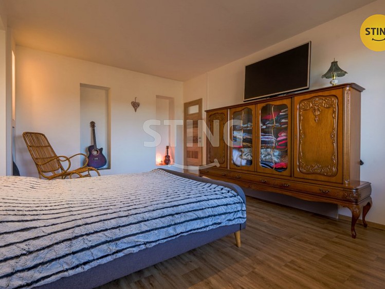 Prodej bytu 4+kk 111 m² (Podkrovní) - foto 6