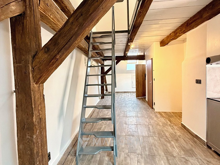 Prodej bytu 1+kk 53 m² (Podkrovní) - foto 5