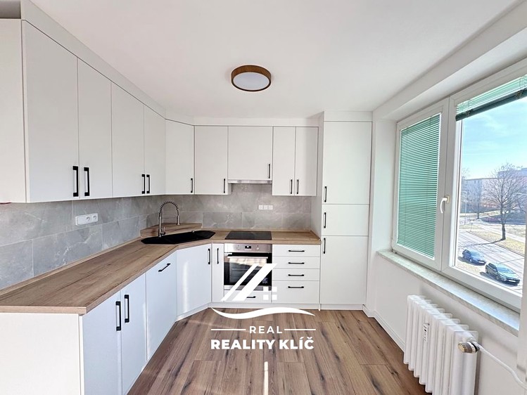 Prodej bytu 3+1 62 m² - foto 1