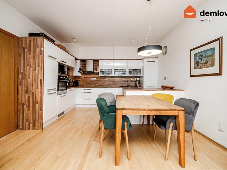 Prodej bytu 4+kk 96 m² - foto 1