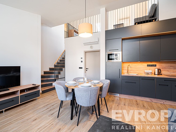 Prodej bytu 2+kk 78 m² - foto 1