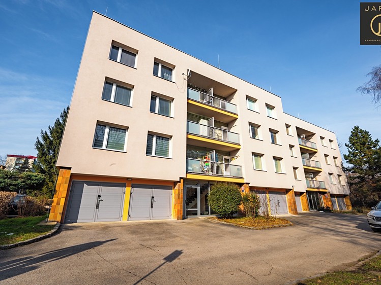 Prodej bytu 3+1 74 m² (Jednopodlažní) - foto 1