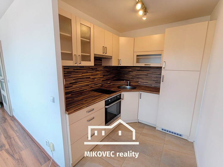 Prodej bytu 1+kk 34 m² - foto 4