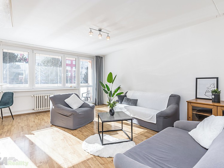 Prodej bytu 3+1 70 m² - foto 1