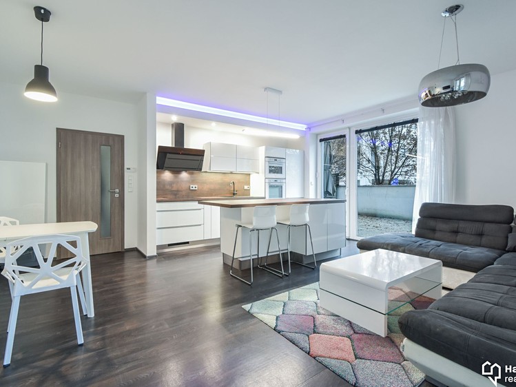 Prodej bytu 3+kk 80 m² - foto 1