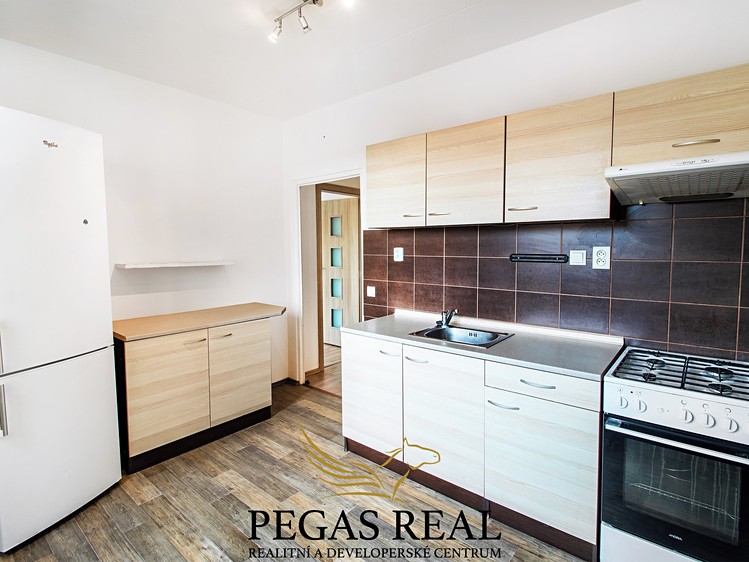 Prodej bytu 3+1 71 m² - foto 1