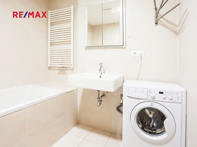 Prodej bytu 1+kk 38 m² (Jednopodlažní) - foto 8