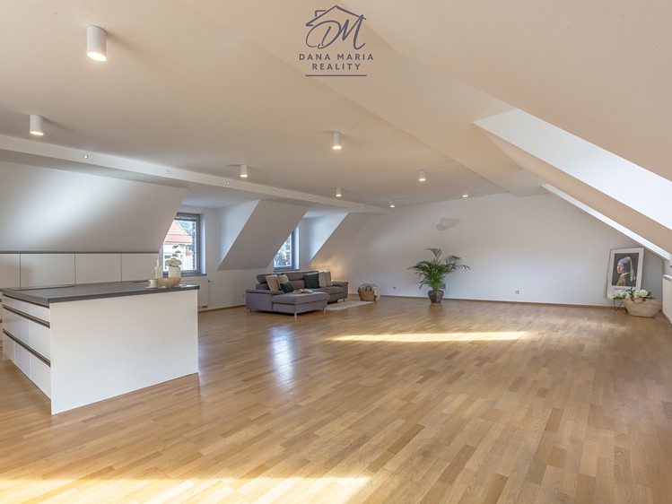Prodej bytu 5+kk 207 m² (Mezonet) - foto 2