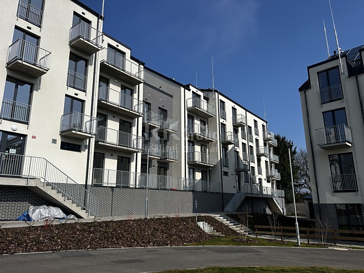 Prodej bytu 1+kk 44 m² - foto 1