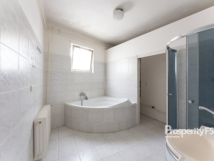 Prodej bytu 6 pokojů a více 256 m² - foto 4