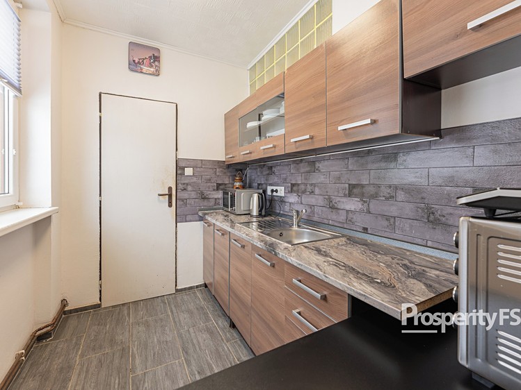 Prodej bytu 3+1 62 m² (Jednopodlažní) - foto 2