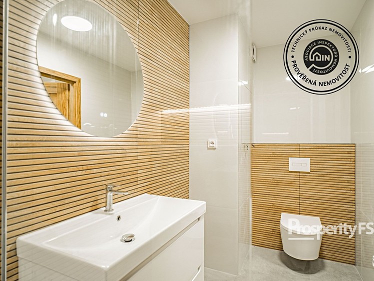 Prodej bytu 2+1 52 m² - foto 1