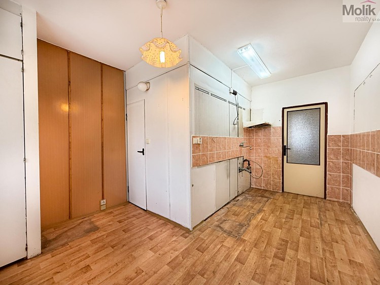 Prodej bytu 4+1 78 m² - foto 2