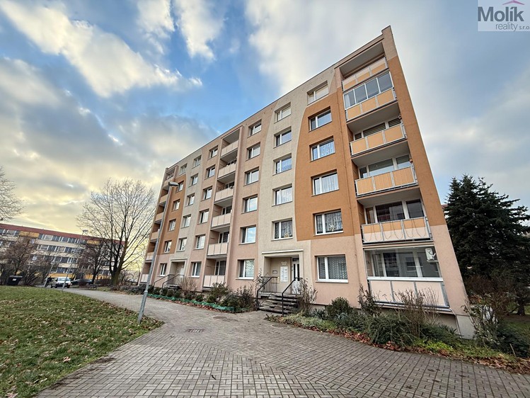 Prodej bytu 4+1 78 m² - foto 1